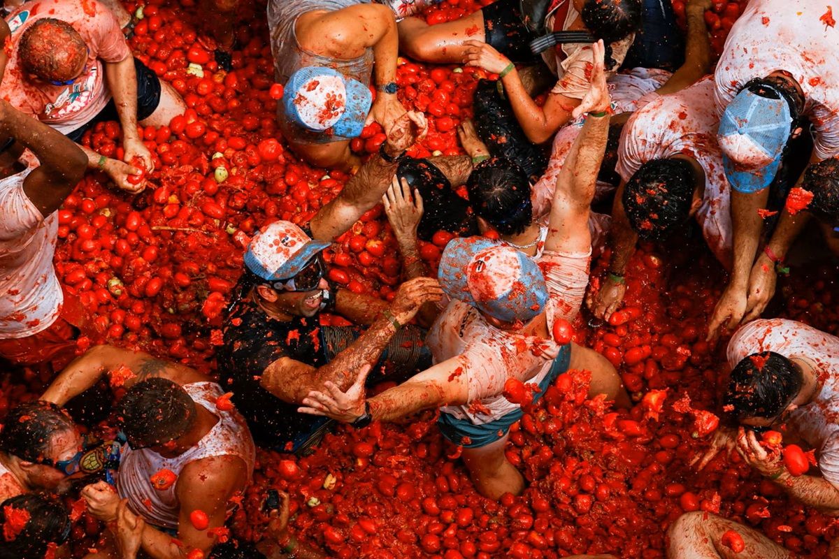 7 Festival Paling Unik dan Meriah di Dunia, Ada yang Sampai Bakar Kapal Viking