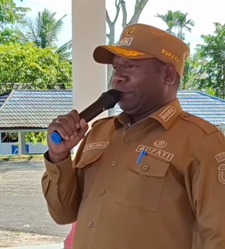 Perkuat Fondasi Birokrasi Profesional, Bupati Roni Omba Tegaskan Disiplin ASN sebagai Kunci Pelayanan Publik Berkualitas