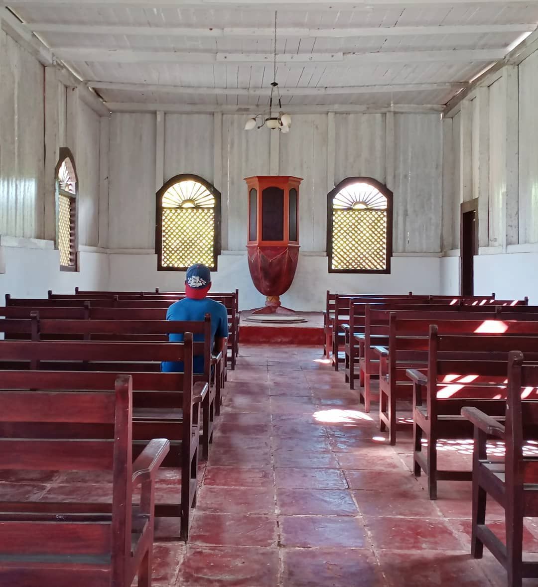 Gereja Tua Hila Imanuel: Jejak Awal Kekristenan dan Simbol Toleransi di Maluku