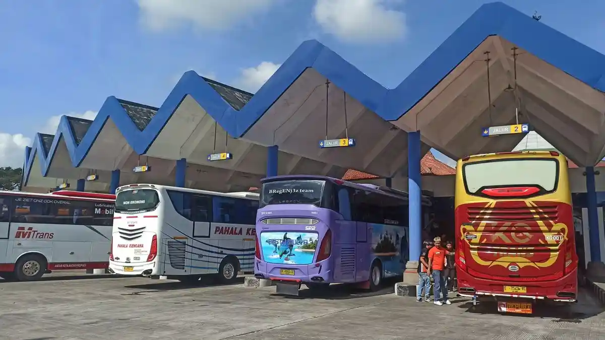Terminal Bus di Bali: Pusat Transportasi Darat yang Menghubungkan Lokal hingga Antarprovinsi