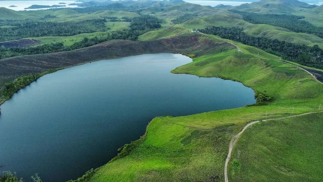 Danau Imfote, Pesona Danau Love yang Memikat di Jayapura