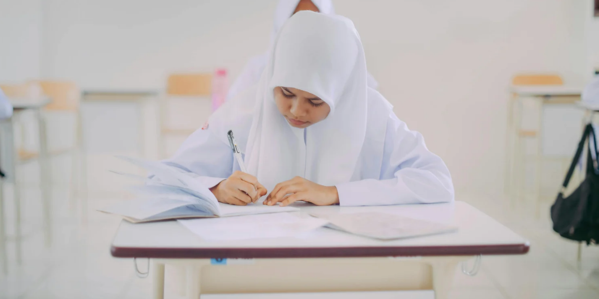 Beasiswa Daerah Riau: Syarat, Cara Daftar, dan Jadwal Terbaru untuk Pelajar dan Mahasiswa