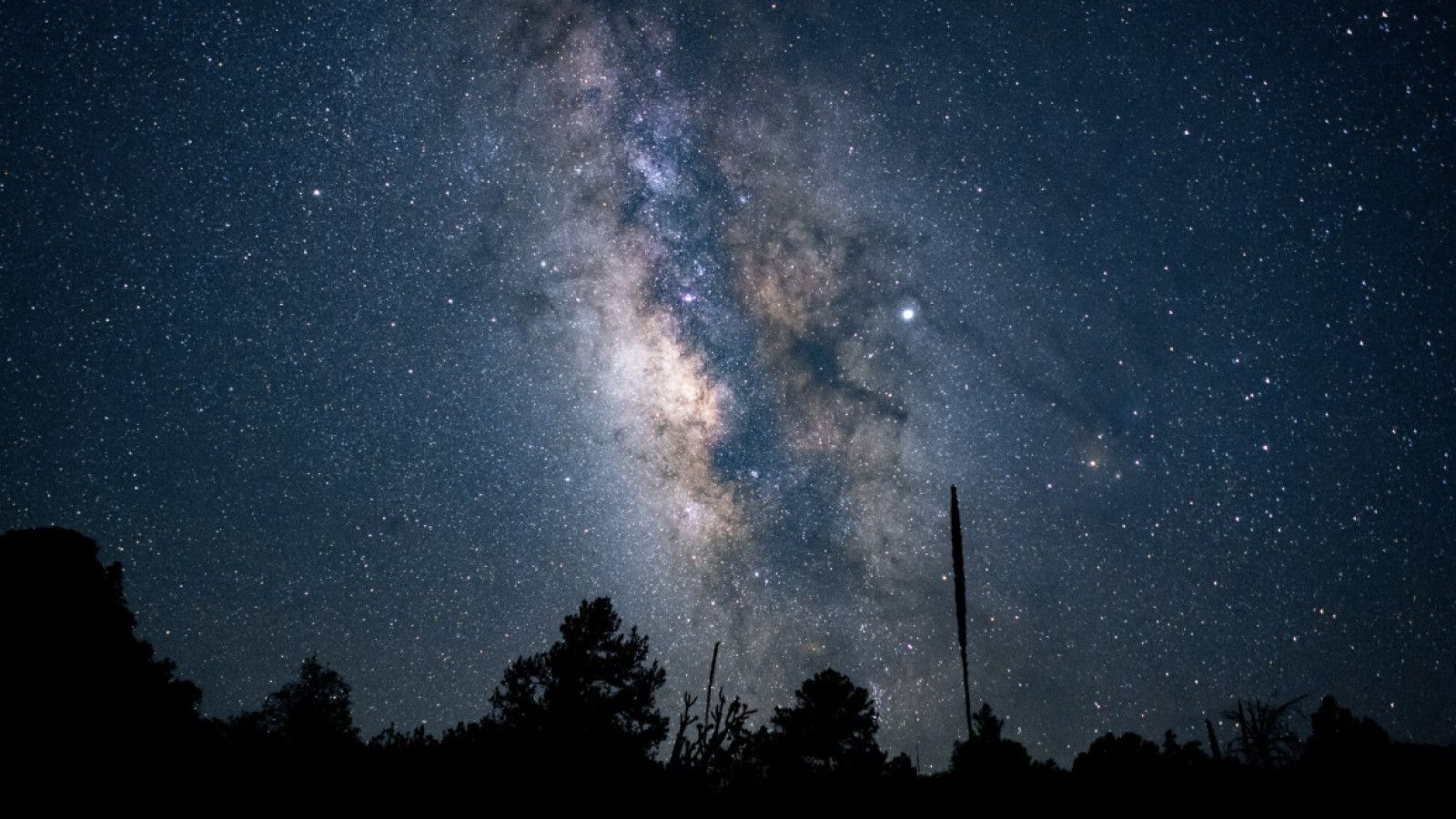 Menikmati Keajaiban Langit Malam Ramadan di Indonesia
