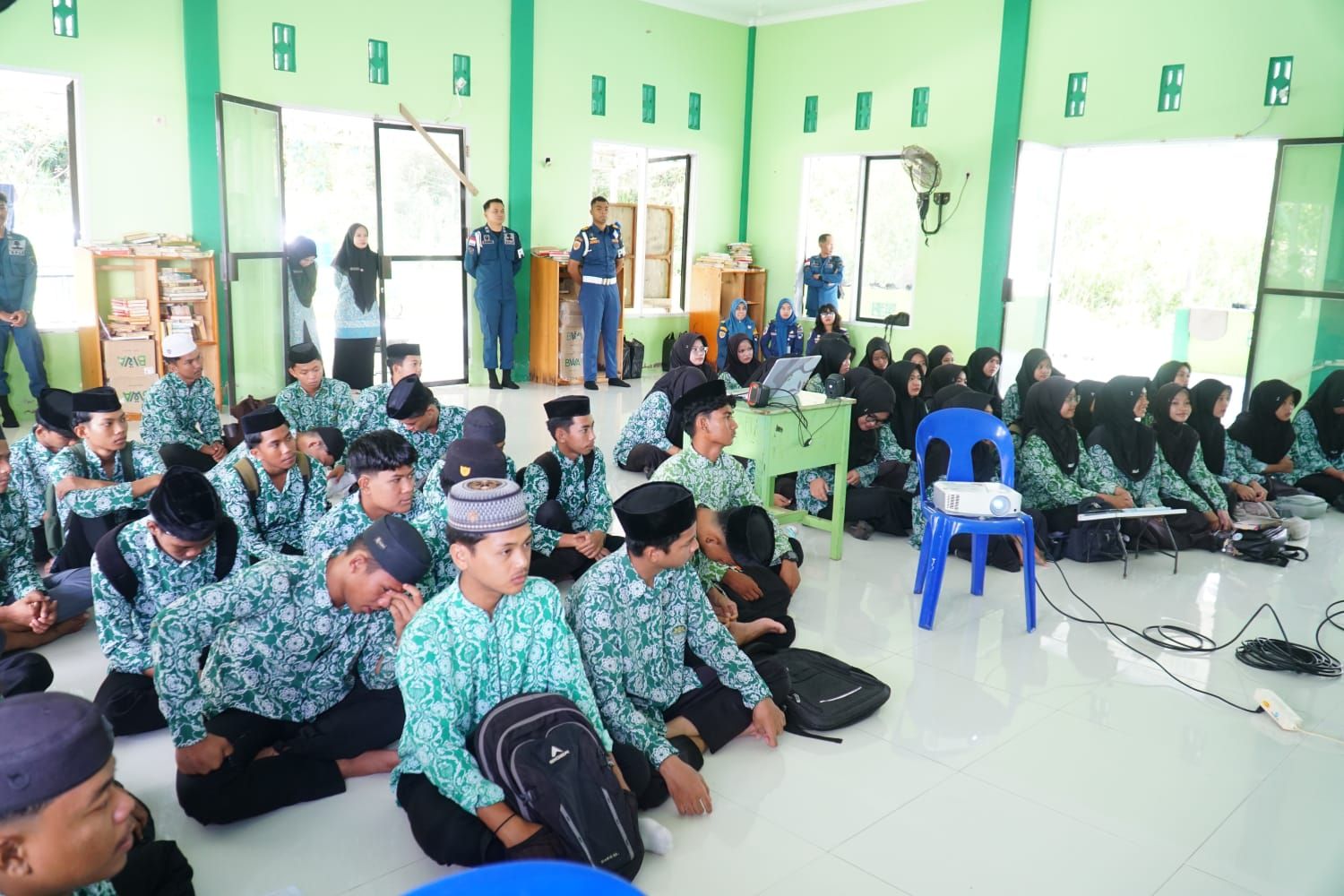 Syahbandar Go To School, UPP Kelas III Sungai Nyamuk Edukasi Keselamatan Pelayaran di MA As’adiyah Sebatik