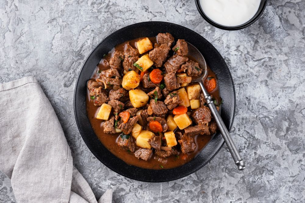 Menyelami Cita Rasa Burgundy: Resep Beef Bourguignon Klasik