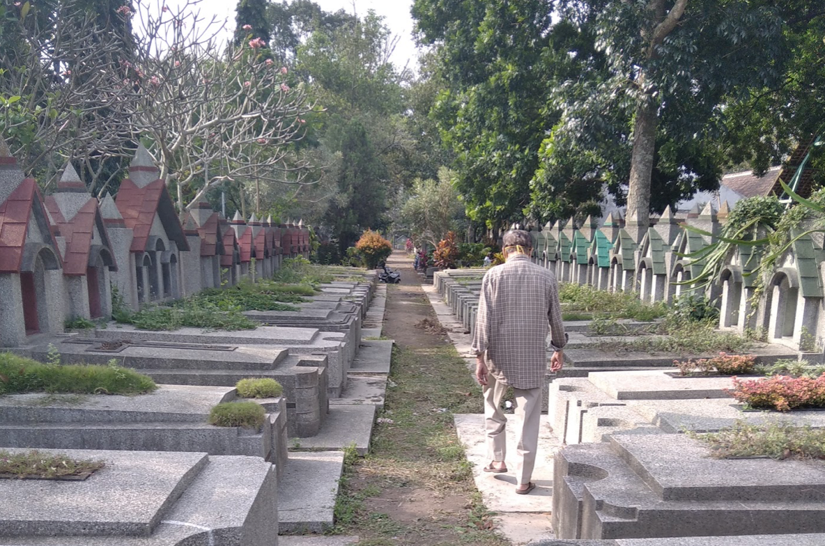 Mitos Harta Karun dan Jejak Sejarah di Kuburan Londo Sukun Malang