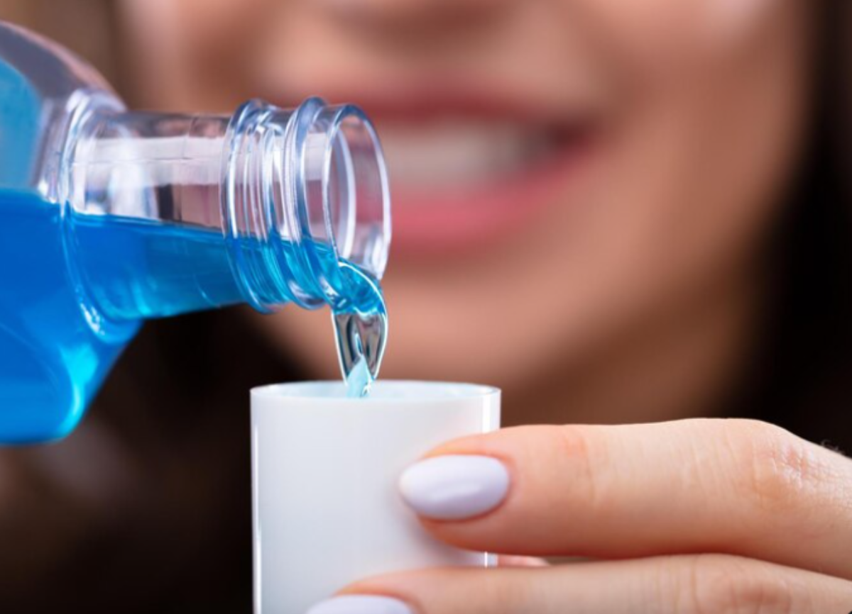 Cara Membuat Mouthwash Sendiri di Rumah: Obat Kumur Alami untuk Bau Mulut