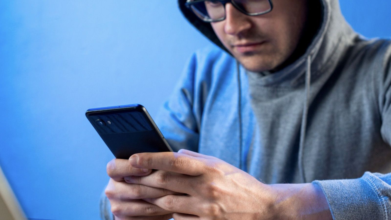 Panik dan Vulnerabilitas: Mengungkap Aspek Psikologis di Balik Penipuan Digital