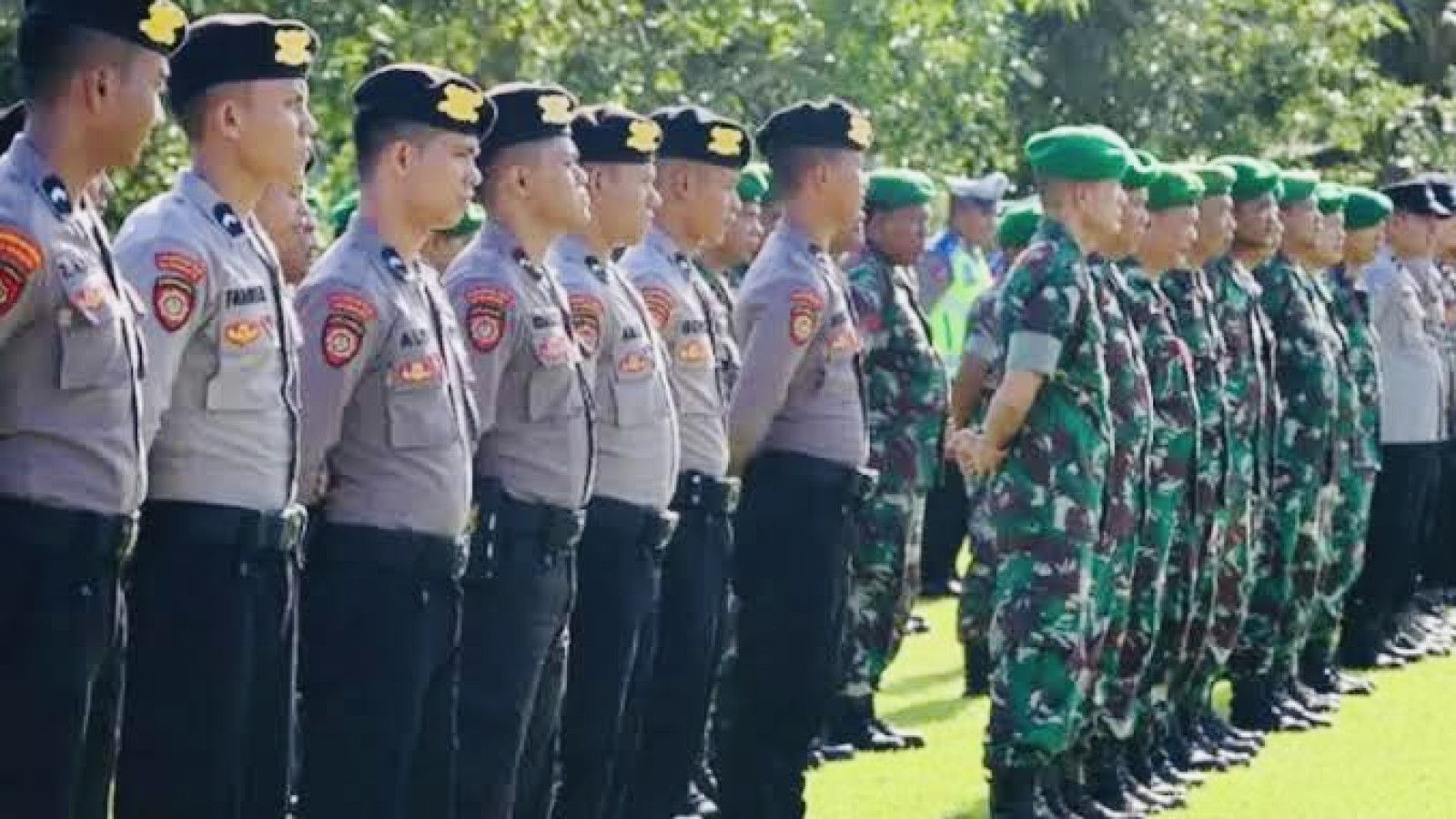 Prabowo Mendorong Pembangunan Profesionalisme di TNI-Polri