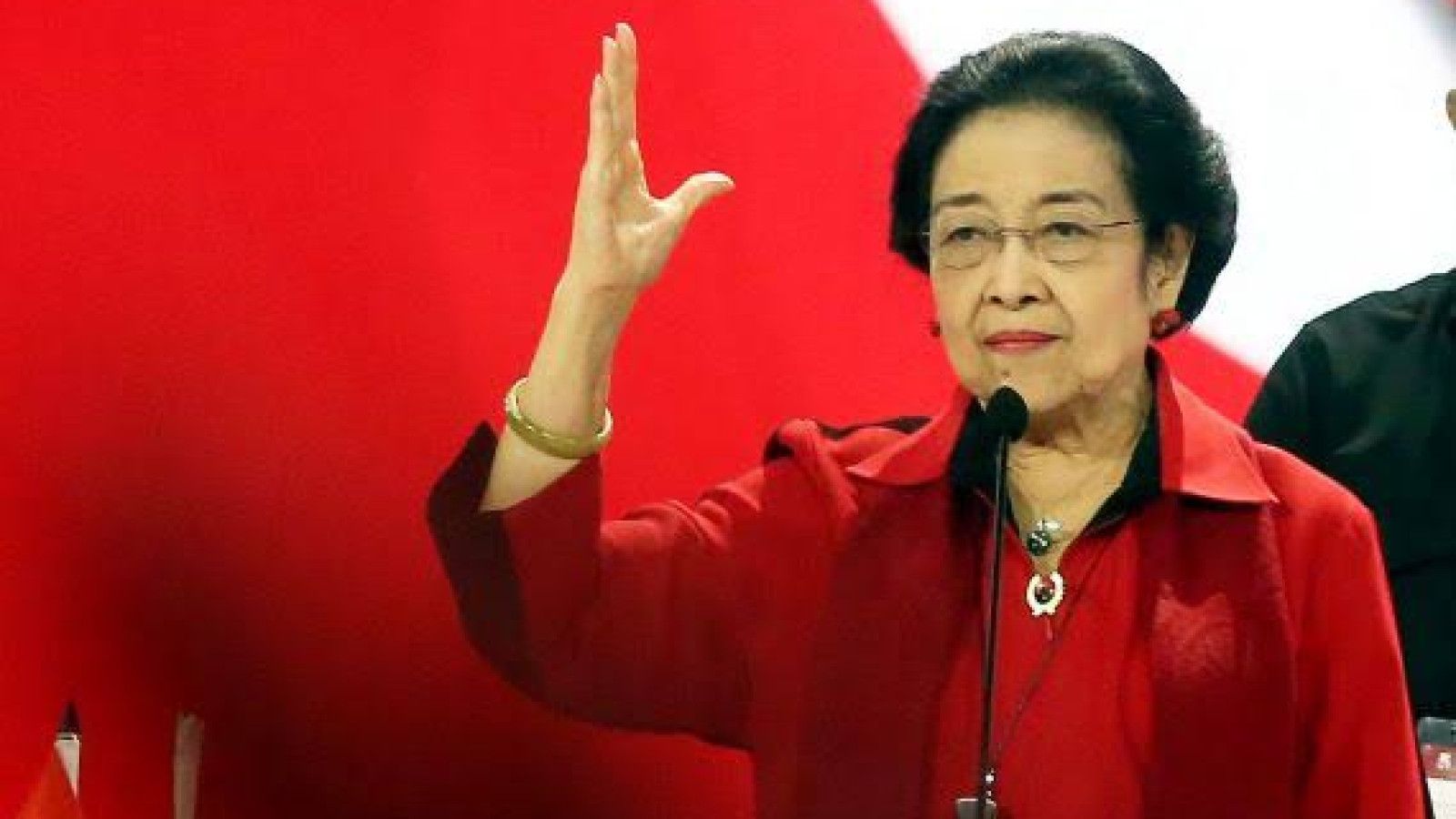 Penghargaan Doktor Kehormatan untuk Megawati dari Princess Naurah University