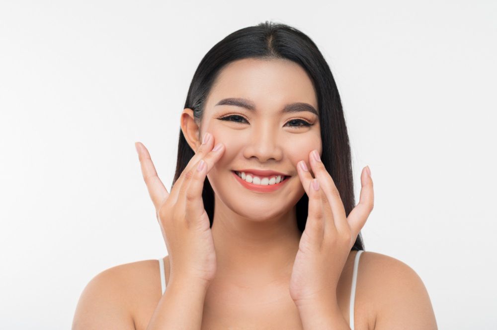 5 Tips yang Bikin Kulit Wajah Kamu Cerah Alami, Dijamin Efektif dan Anti Ribet
