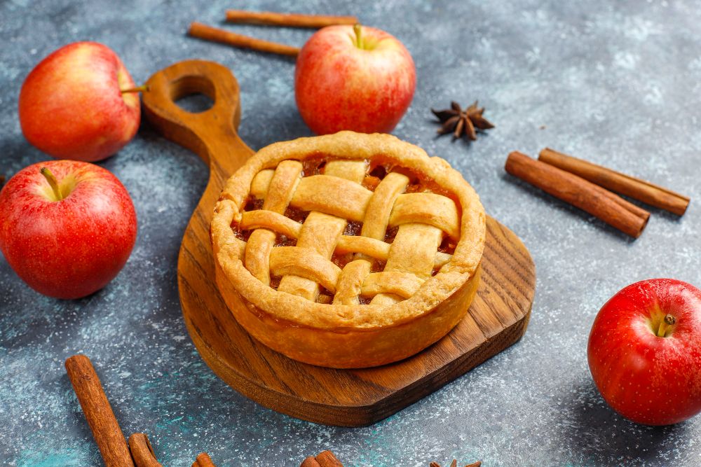 Apple Pie with Cheddar Crust: Manis dan Gurih yang Gampang Dibuat Sendiri