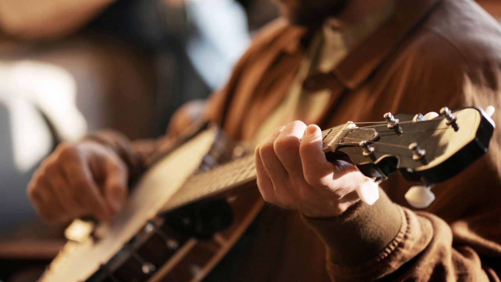 Melodi yang Tak Lekang oleh Waktu: Eksplorasi Musik Tradisional Indonesia