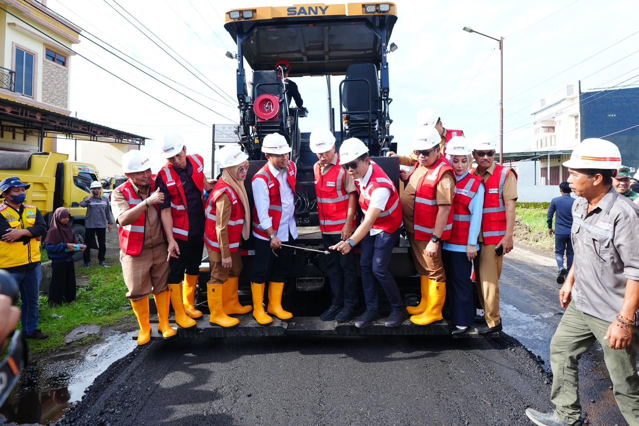 Gubernur Sulsel Groundbreaking Preservasi Jalan Paket 2 MYP Senilai Rp274 Miliar di Takalar