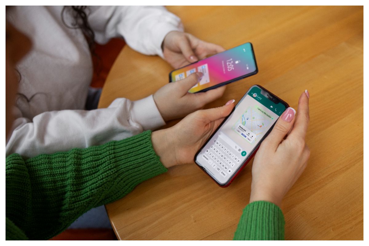 Gak Perlu Laptop! Ini Cara Buka WhatsApp Web di HP dengan Fitur Keunggulan yang Jarang Diketahui