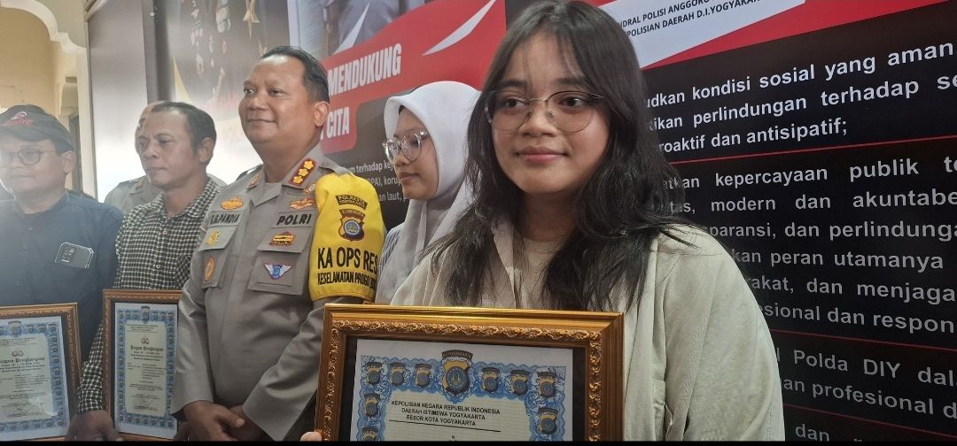 Cerita Spontan Heroik Eviana, Mahasiswi UTY Senggol Motor Penjambret Hp-nya di Umbulharjo Kota Jogja Dapat Penghargaan dari Polisi