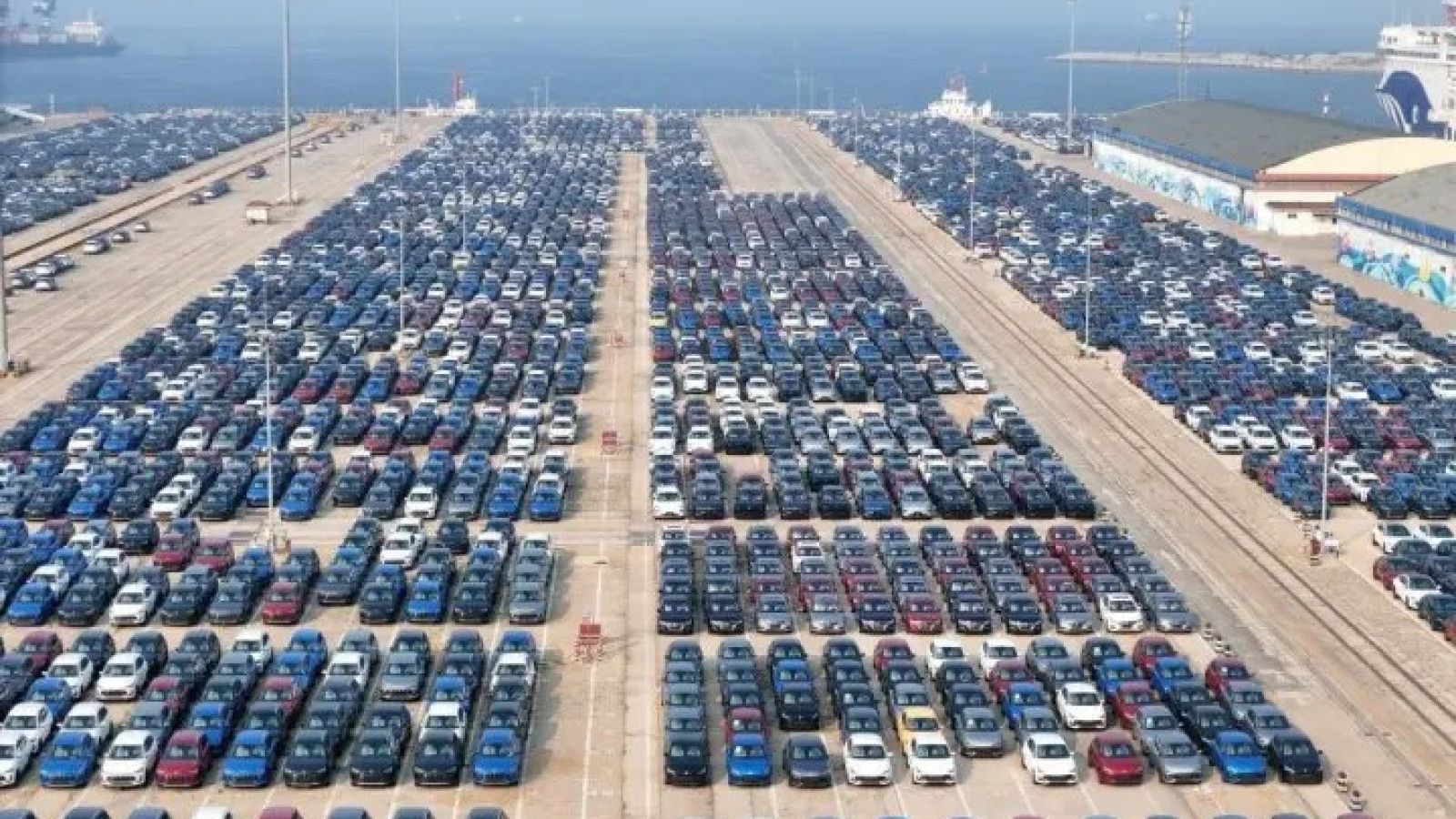 Tren Penurunan Penjualan Mobil Bensin di China Menjadi Sorotan