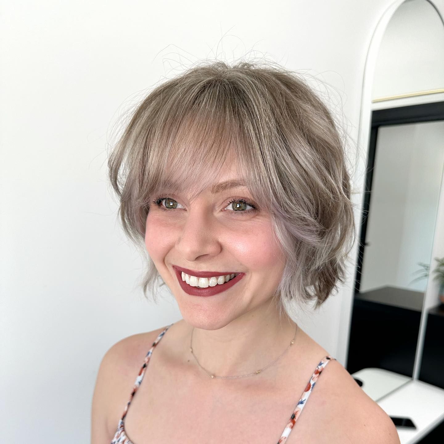 Model Rambut Wanita Effortless Paling Hits 2026: dari Bixie hingga Ghost Waves
