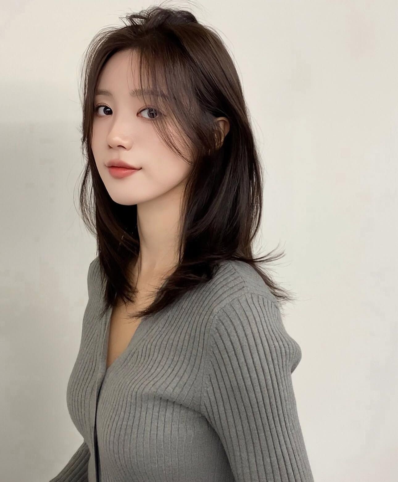 Model Rambut Wanita Effortless Paling Hits 2026: dari Bixie hingga Ghost Waves
