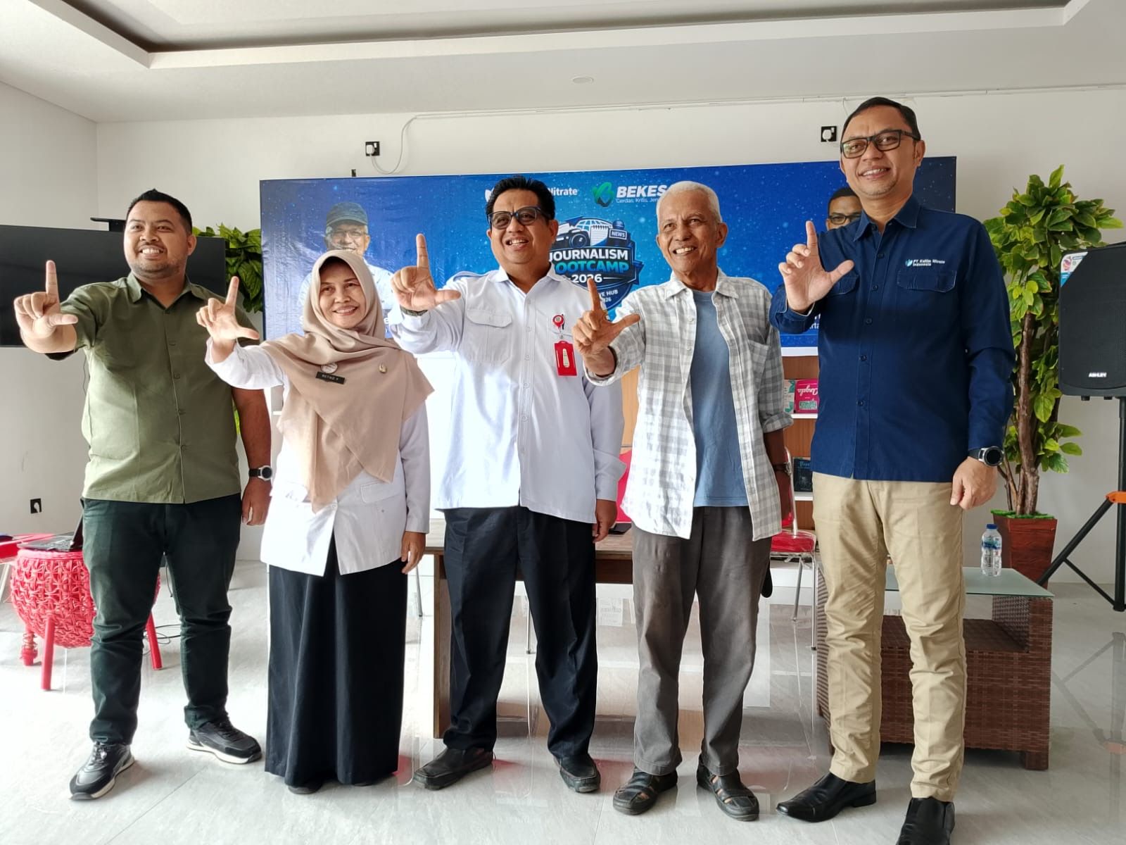 PT KNI dan Bekesah.co Bekali Puluhan Peserta Lewat Journalism Bootcamp