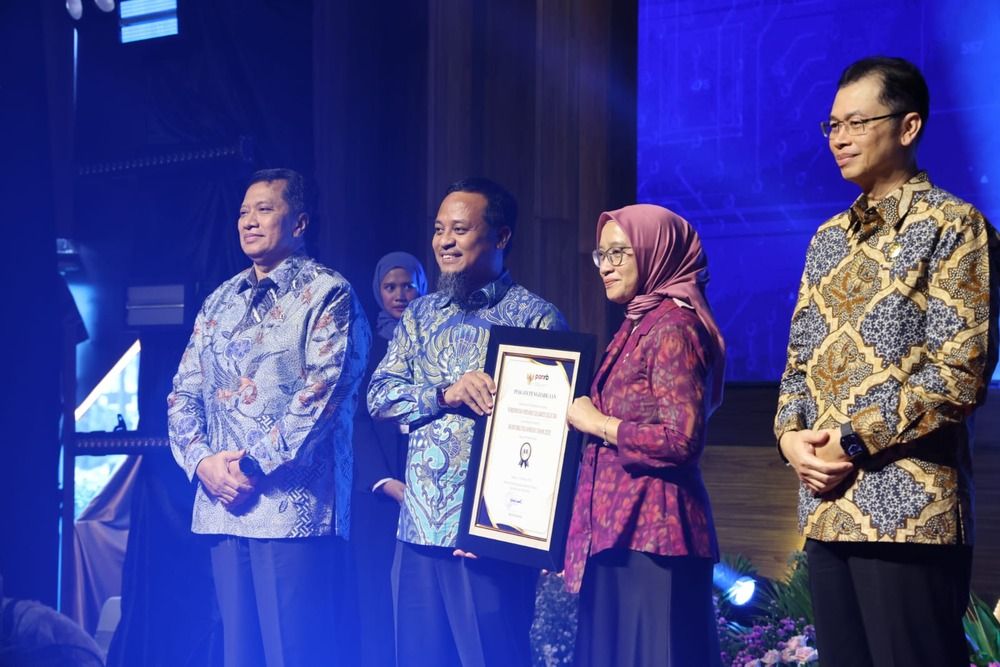 SAKIP Sulsel Naik ke BB, Andi Sudirman Bawa Pulang Penghargaan Nasional dari PANRB