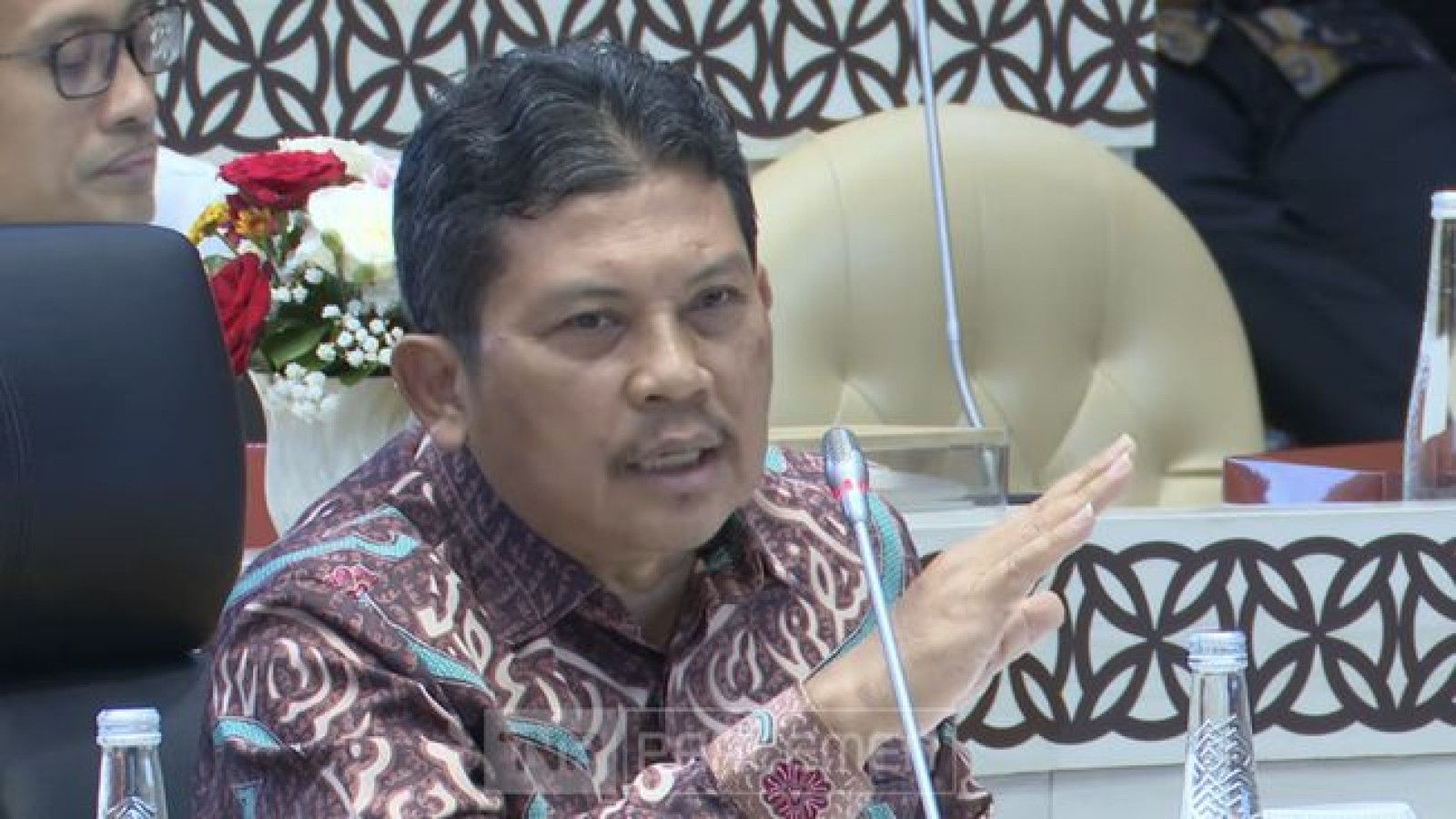 Kritik Anggota DPR Terhadap BPJS Kesehatan: Tanggapan Menarik dari Dirut