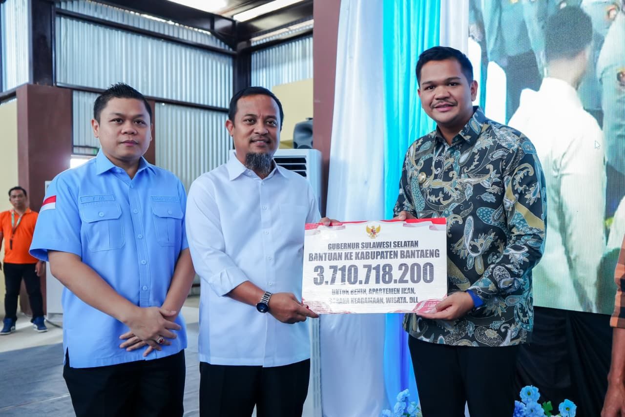 Bantaeng Diguyur Bantuan Miliaran, Gubernur Sulsel Dorong Sektor Tani dan Nelayan