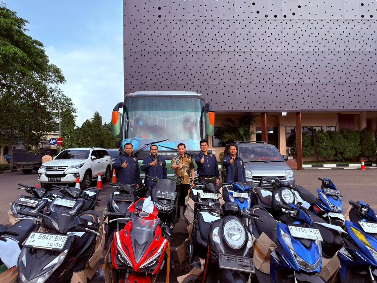 Bus Mercy Disetop Polisi di Banten, Ternyata Angkut 16 Motor Bodong
