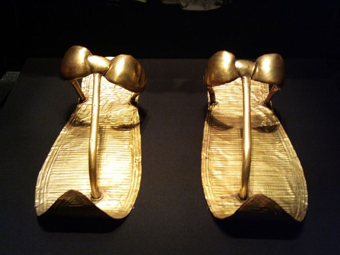 Tutankhamun, Firaun dengan 80 Sendal Emas di Makamnya