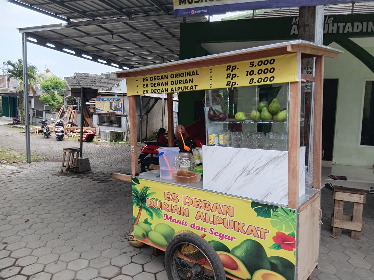 Tinggalkan Jabatan Kepala Gudang, Yudha Pilih Jualan Es Degan Demi Keluarga