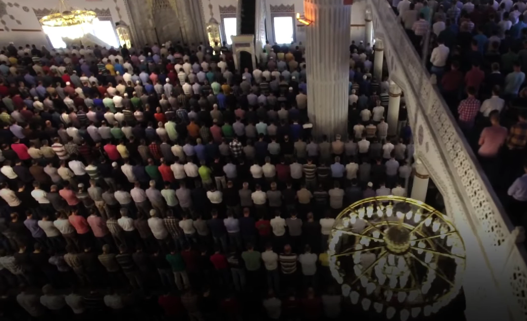 Tata Cara Sholat Tarawih Sendiri di Rumah, Praktis dan Penuh Keutamaan