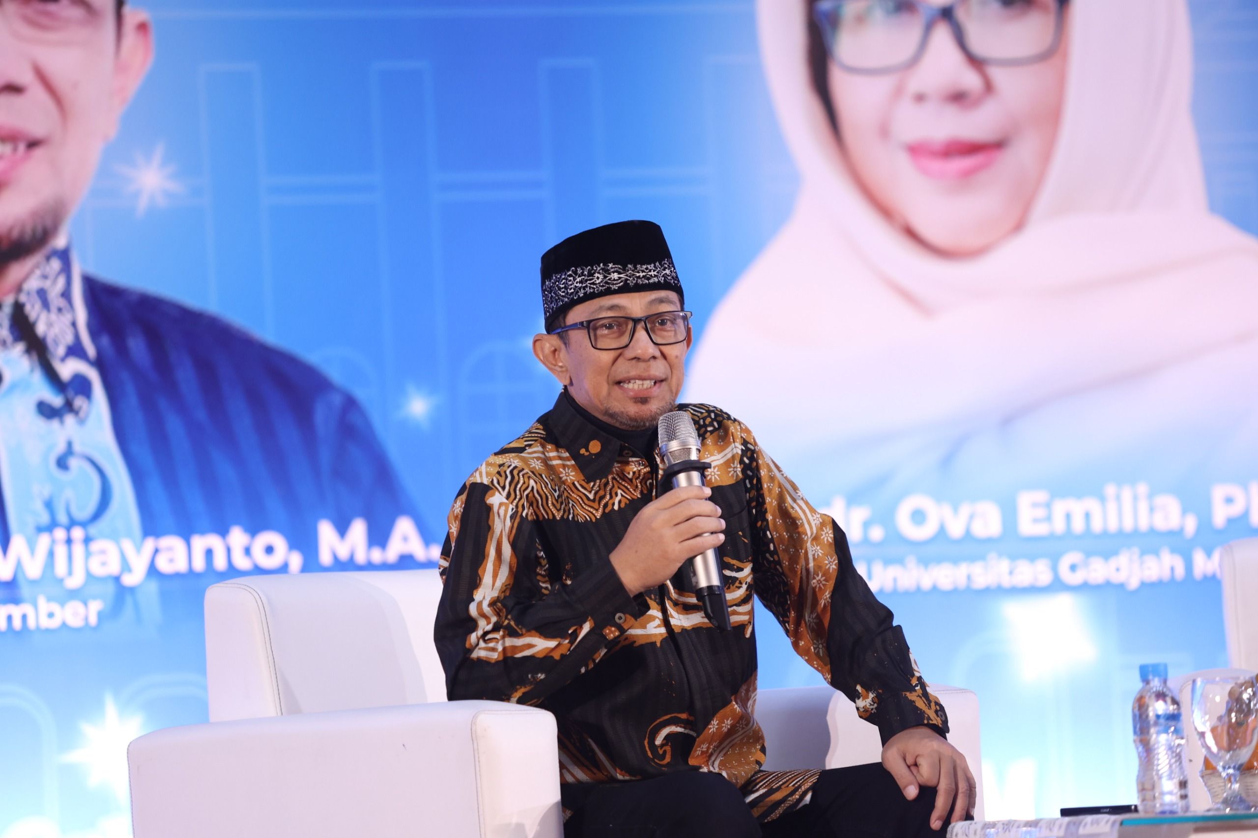 Hadiri Pembukaan Semarak Ramadhan di UGM, Ustaz Wijayanto : Jadikan Orang Tua Sebagai Wasilah Menuju Surga