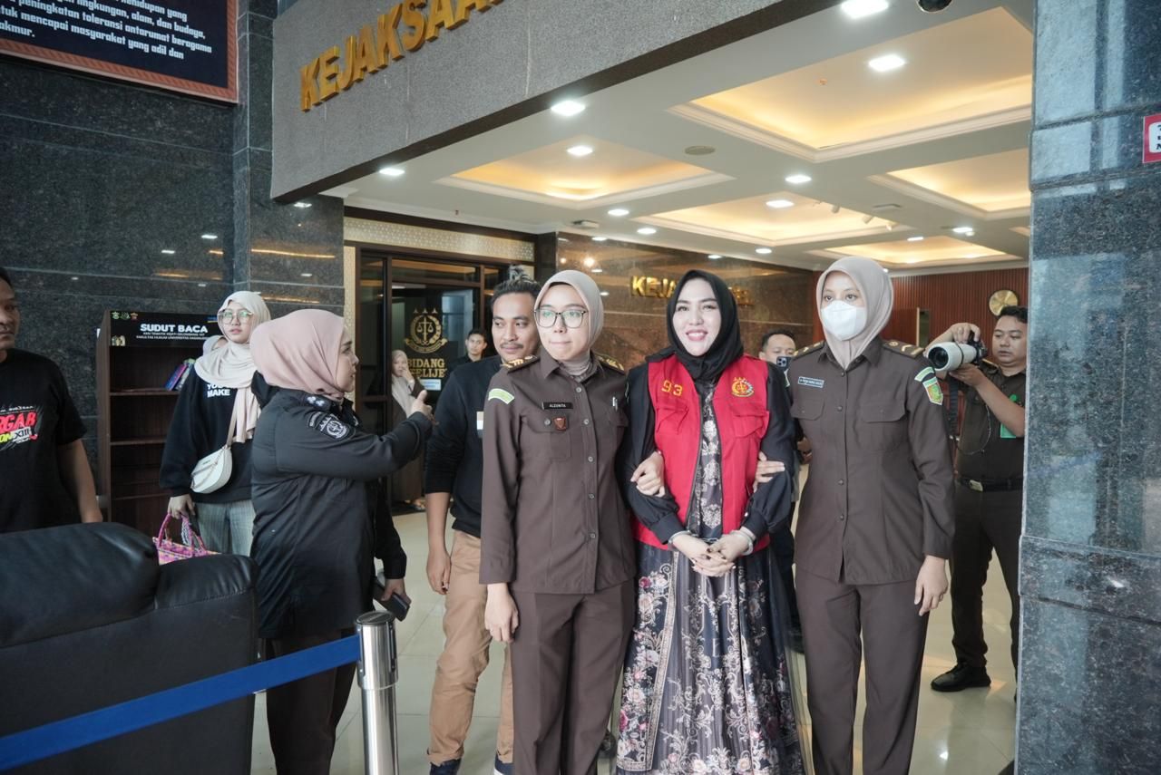 Kejati Sulsel Resmi Tahan Mira Hayati di Kasus Skincare Merkuri, Divonis 2 Tahun Penjara