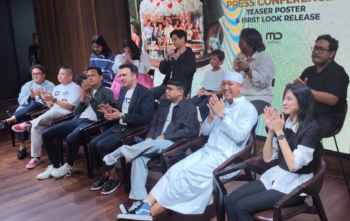 Oki Rengga Adu Akting dengan Fedi Nurit dan Mikha Tambayong di Gak Ada Matinya! Persembahan MD Pictures