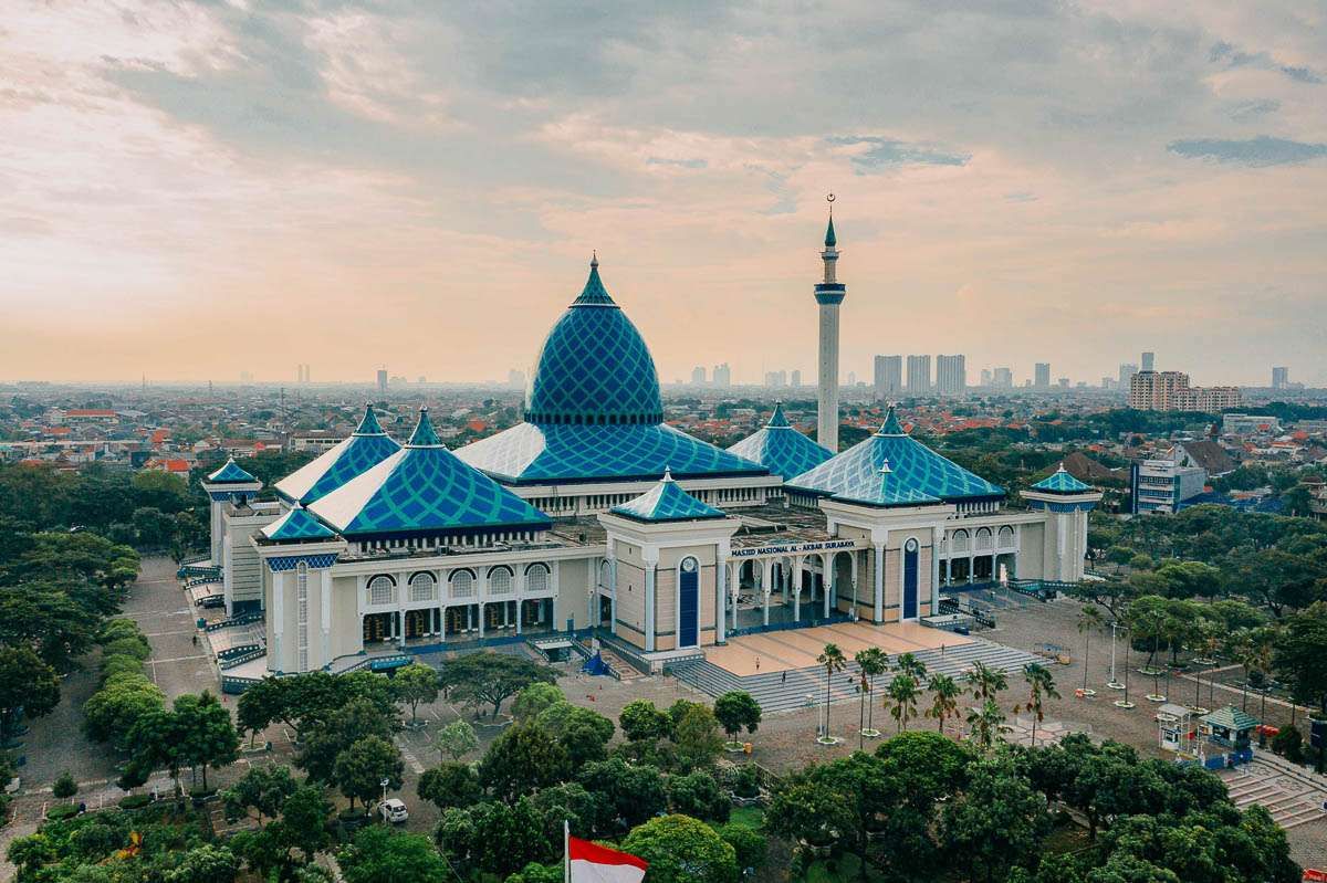 Daftar 5 Masjid Terbesar di Indonesia: Bisa Jadi Tempat Wisata Religi di Bulan Ramadhan