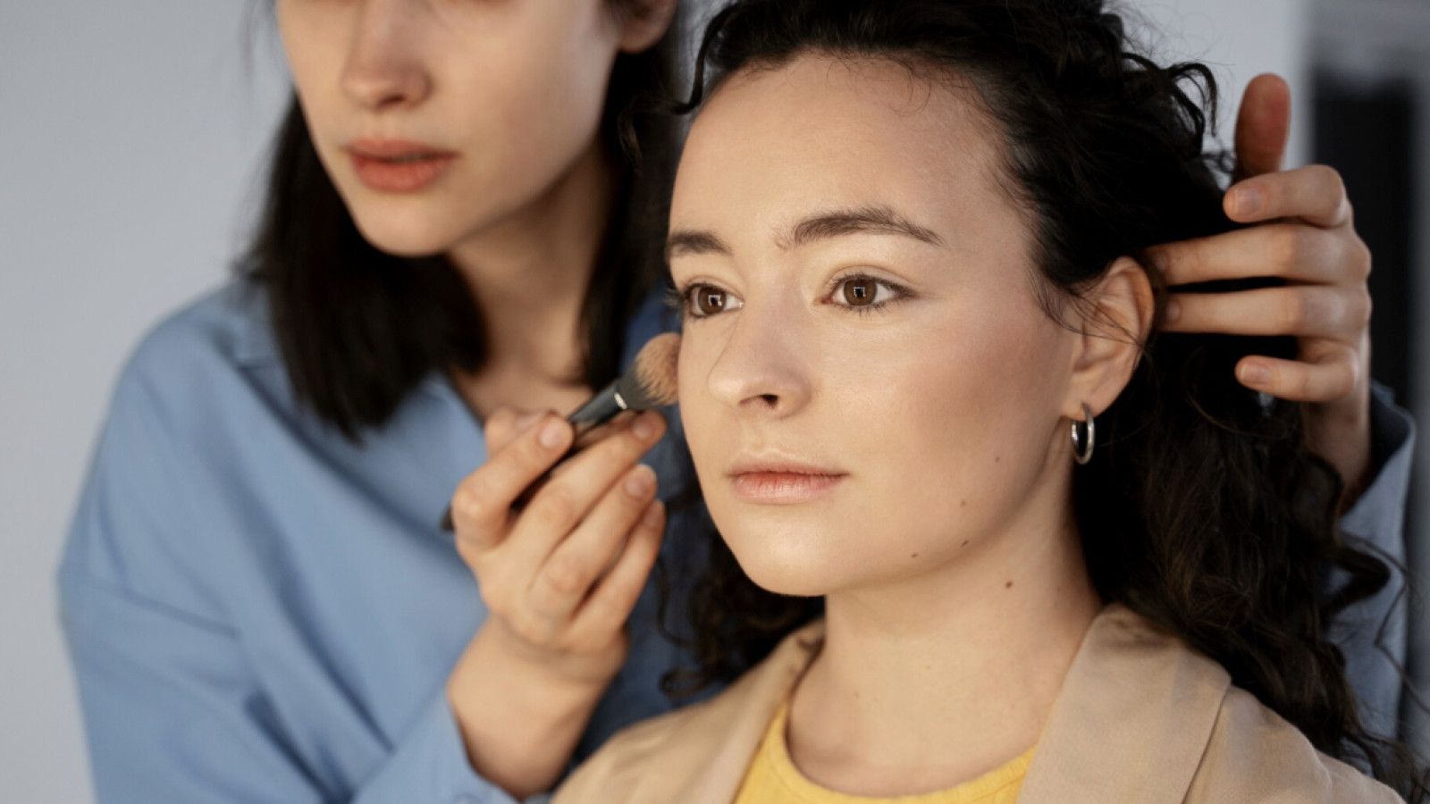 Tren Riasan Natural: Memahami Make Up No Make Up Look