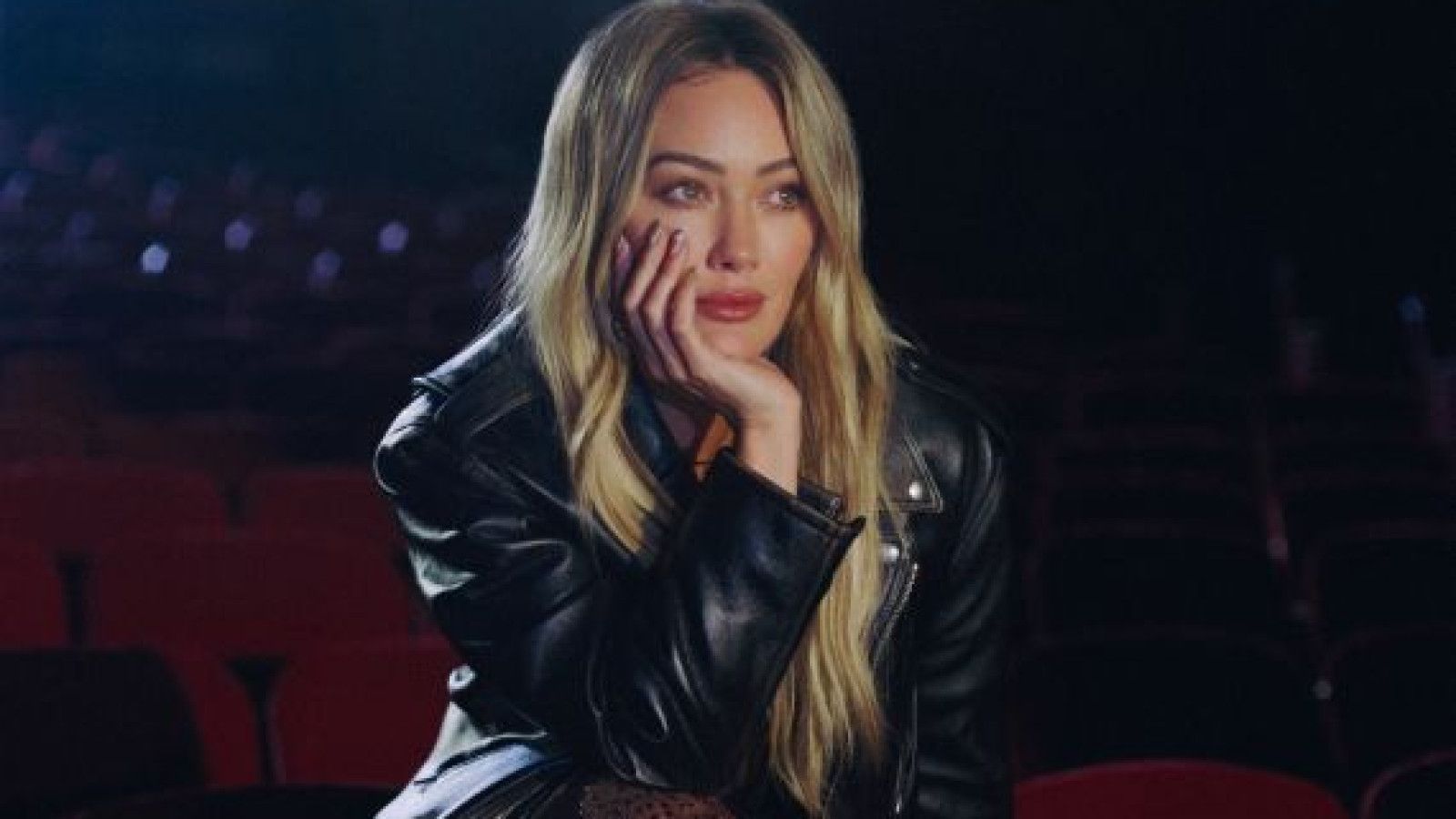 Hilary Duff Luncurkan Album Baru dan Umumkan Tur Dunia Pertama dalam Dua Dekade