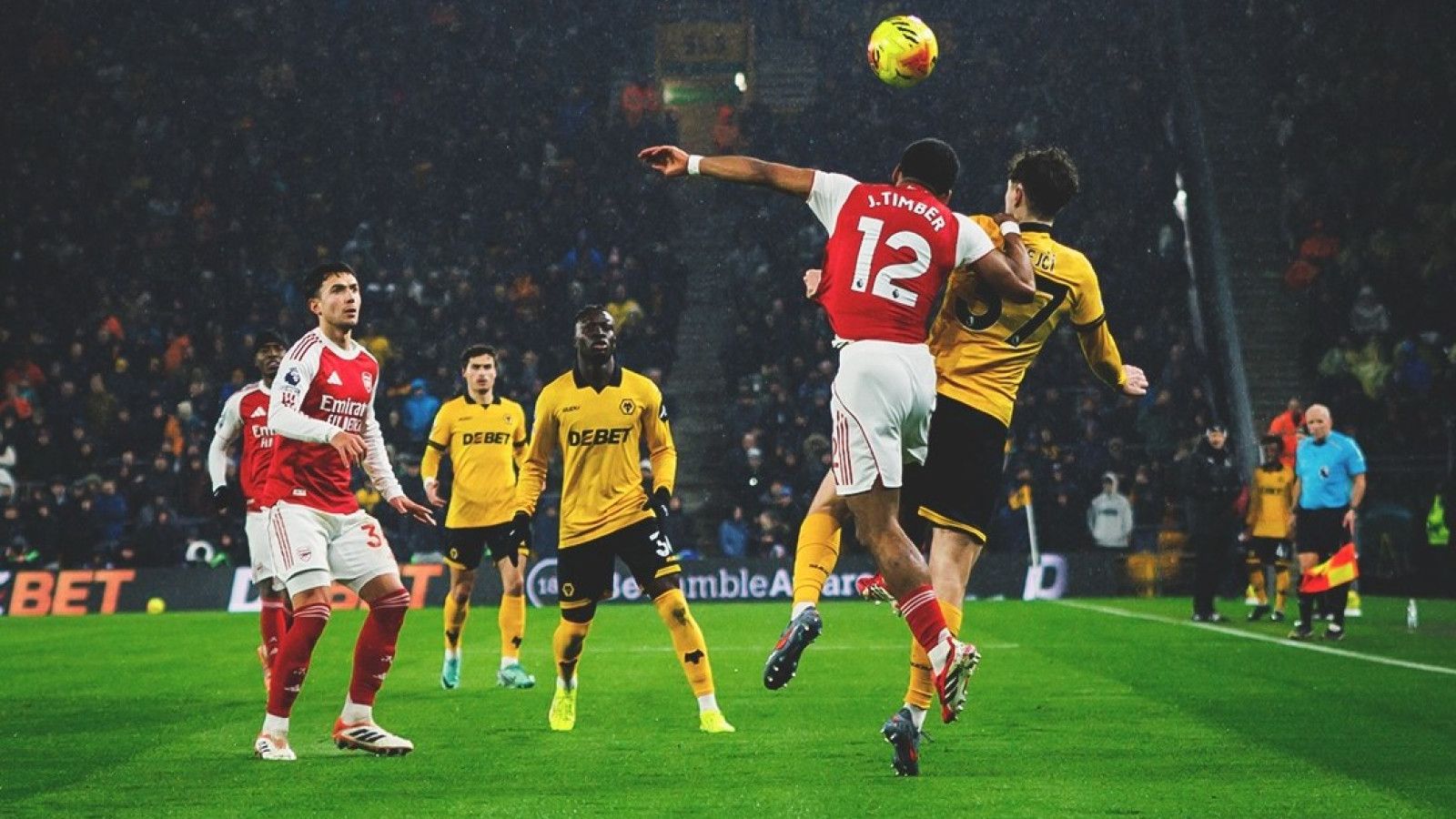 Wolverhampton Tolak Taktik Pengulur Waktu Arsenal dalam Pertandingan Sengit
