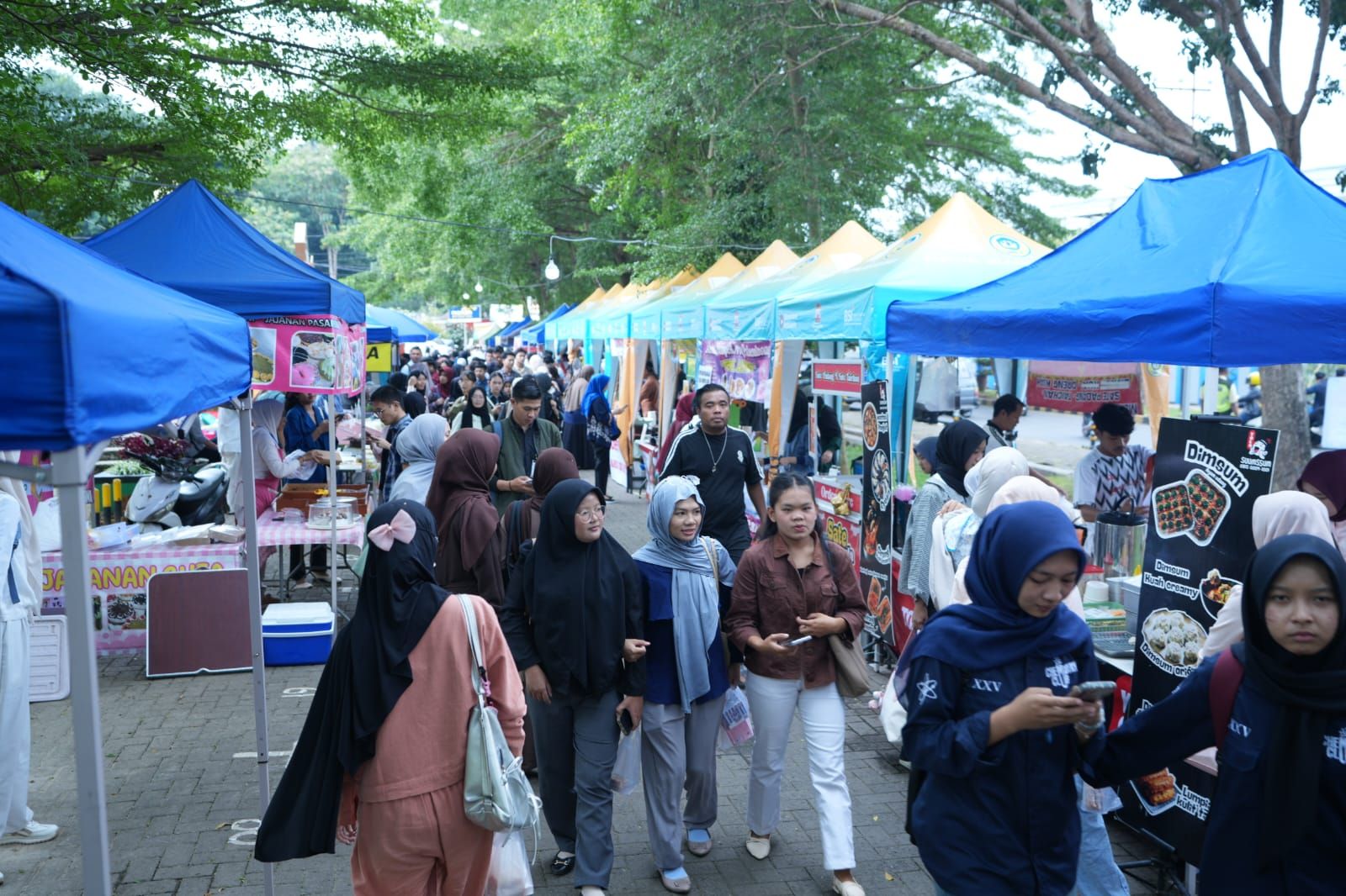 Cari Tempat Berburu Takjil? Di Unila Ada Festival Kuliner Selama Ramadhan