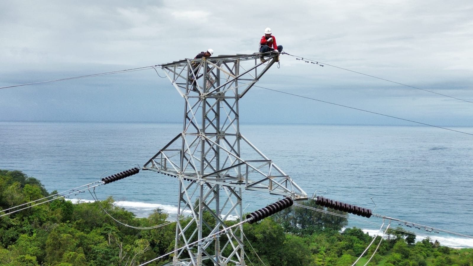 Listrik Aceh Selatan Makin Stabil, PLN Operasikan SUTT Blangpidie–Tapak Tuan