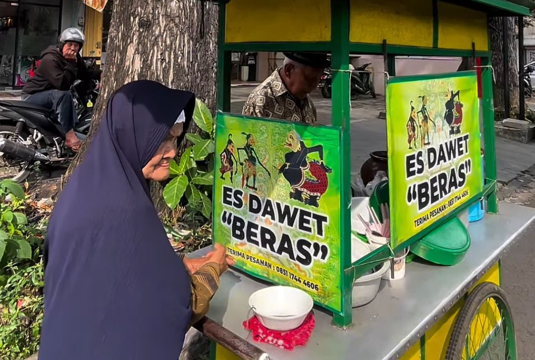 Takjil Legendaris di Malang, Es Dawet Mbah Satirun Rp6.000 yang Selalu Dicari Saat Ramadan