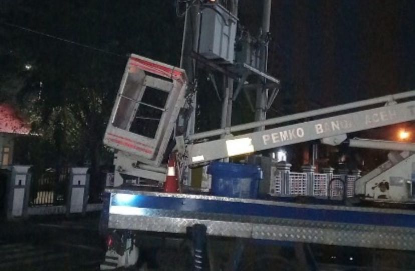 Biar Makin Terang! DLHK3 Banda Aceh Rutin Perbaiki Lampu Jalan