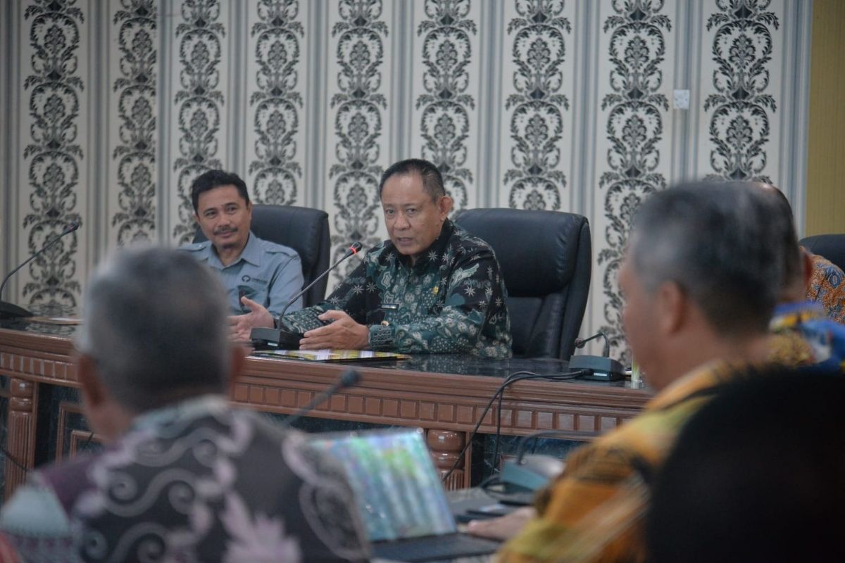 Gubernur Gorontalo Instruksikan OPD Kawal Stok Pangan dan BBM
