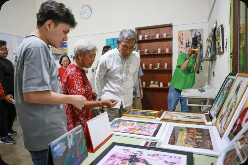 Kelompok Difabel Buktikan Bahwa Mereka Bisa Berperan Membangun Bangsa dalam Pameran Lukisan