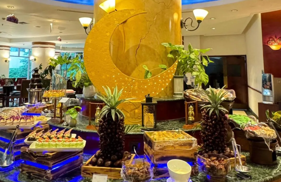 Iftar Picnic, Tradisi Buka Puasa ala India-Mesir di Grand Candi Hotel Semarang