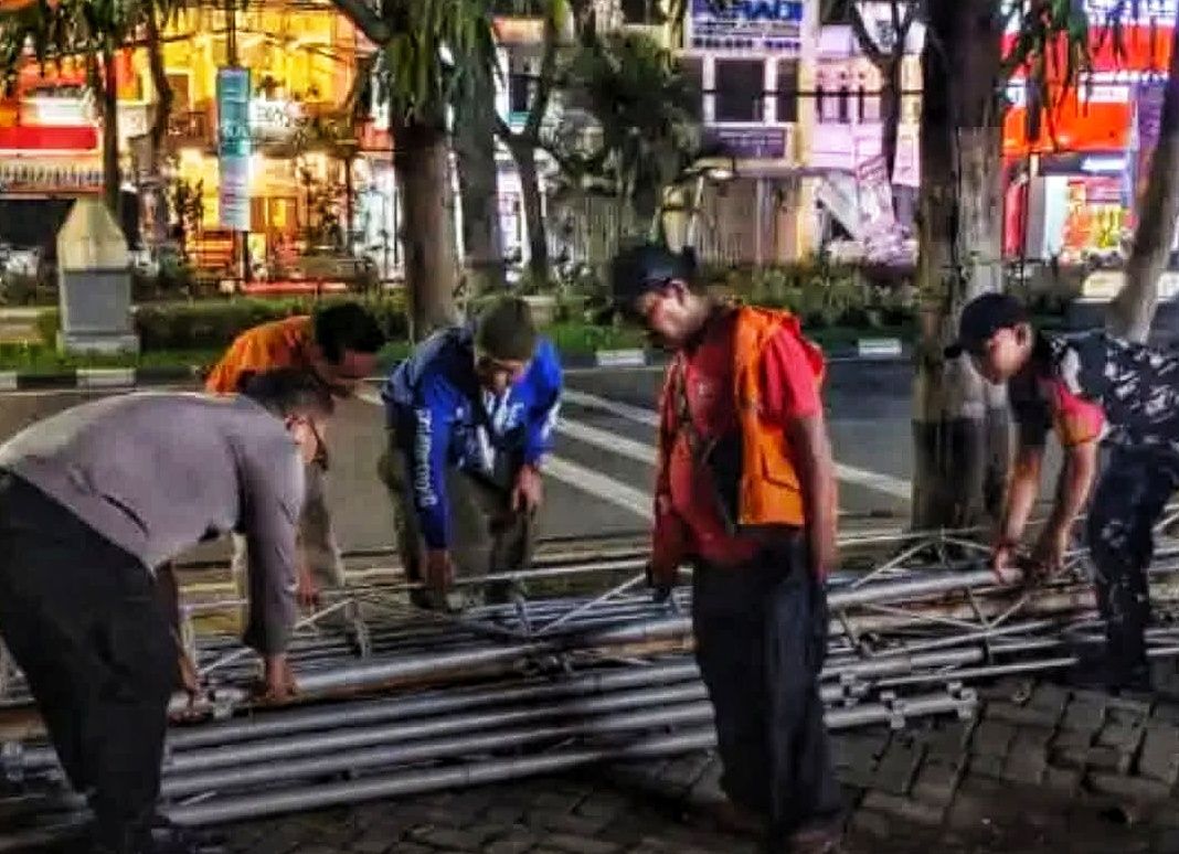 Sidak Wali Kota Malang Temukan Penyewaan Tenant Takjil Ilegal di Trotoar Suhat