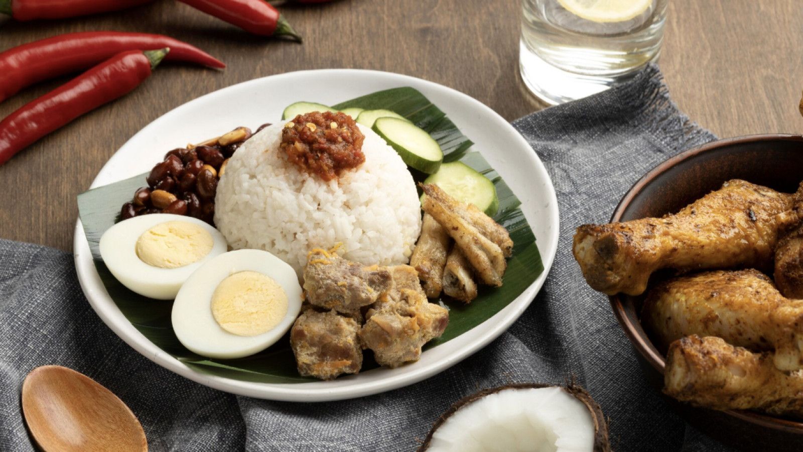 Keistimewaan Nasi Uduk dan Lauk Pendamping yang Menggoda