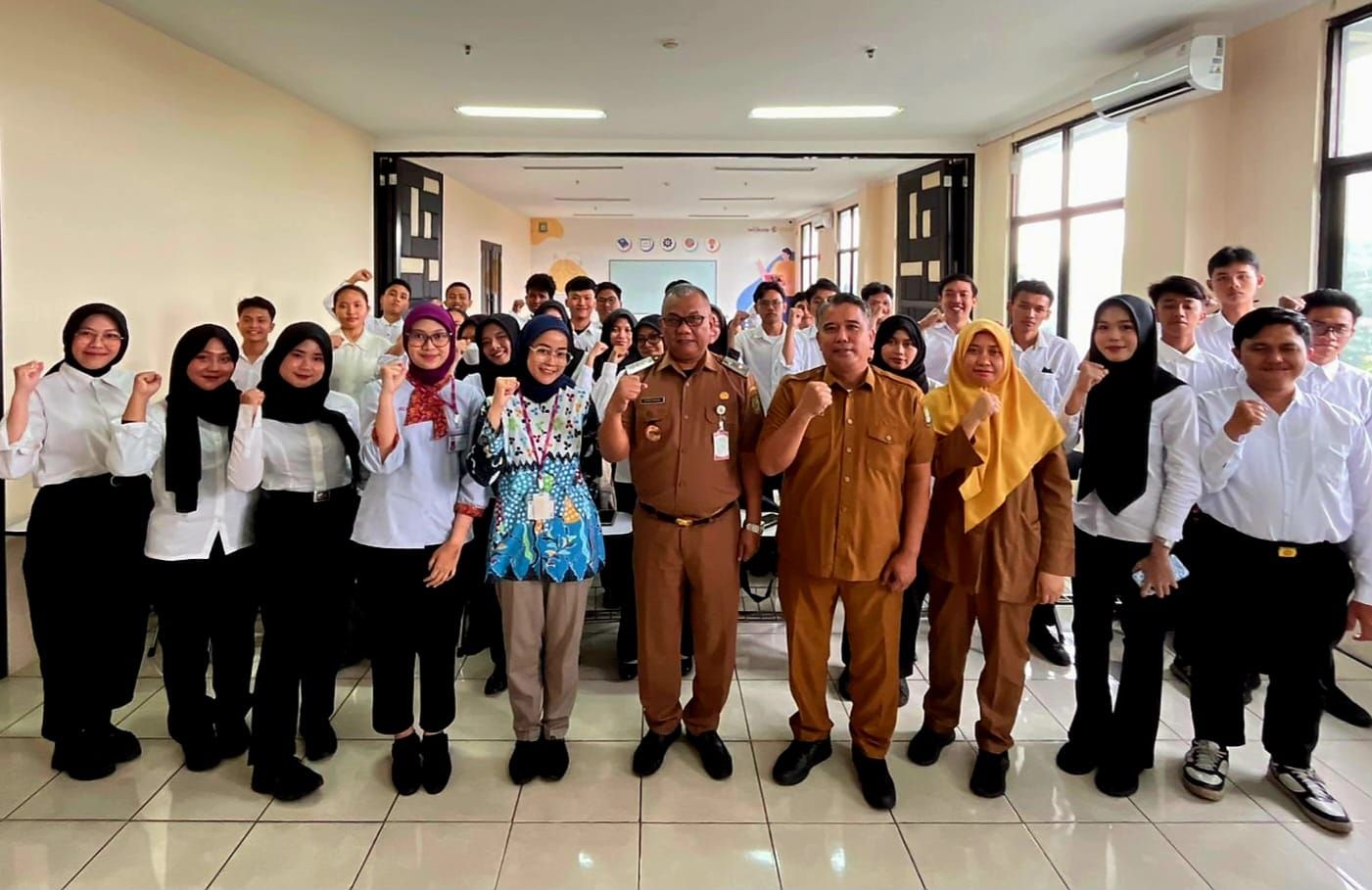 Gelar OJT Bersama Disnaker, PT AEON Indonesia Dukung Program 3G Kota Tangerang
