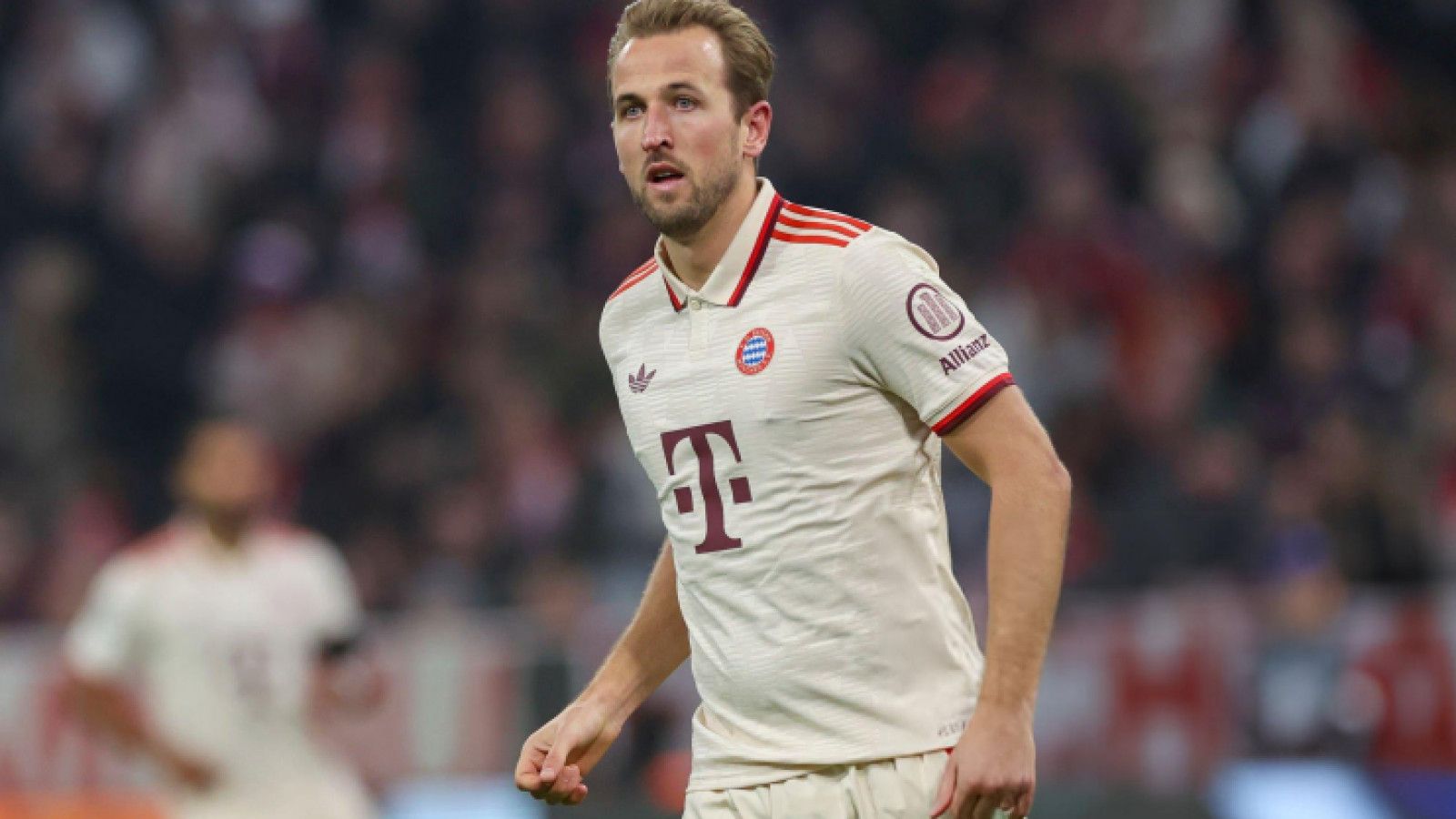 Barcelona Pertimbangkan Harry Kane sebagai Pengganti Lewandowski