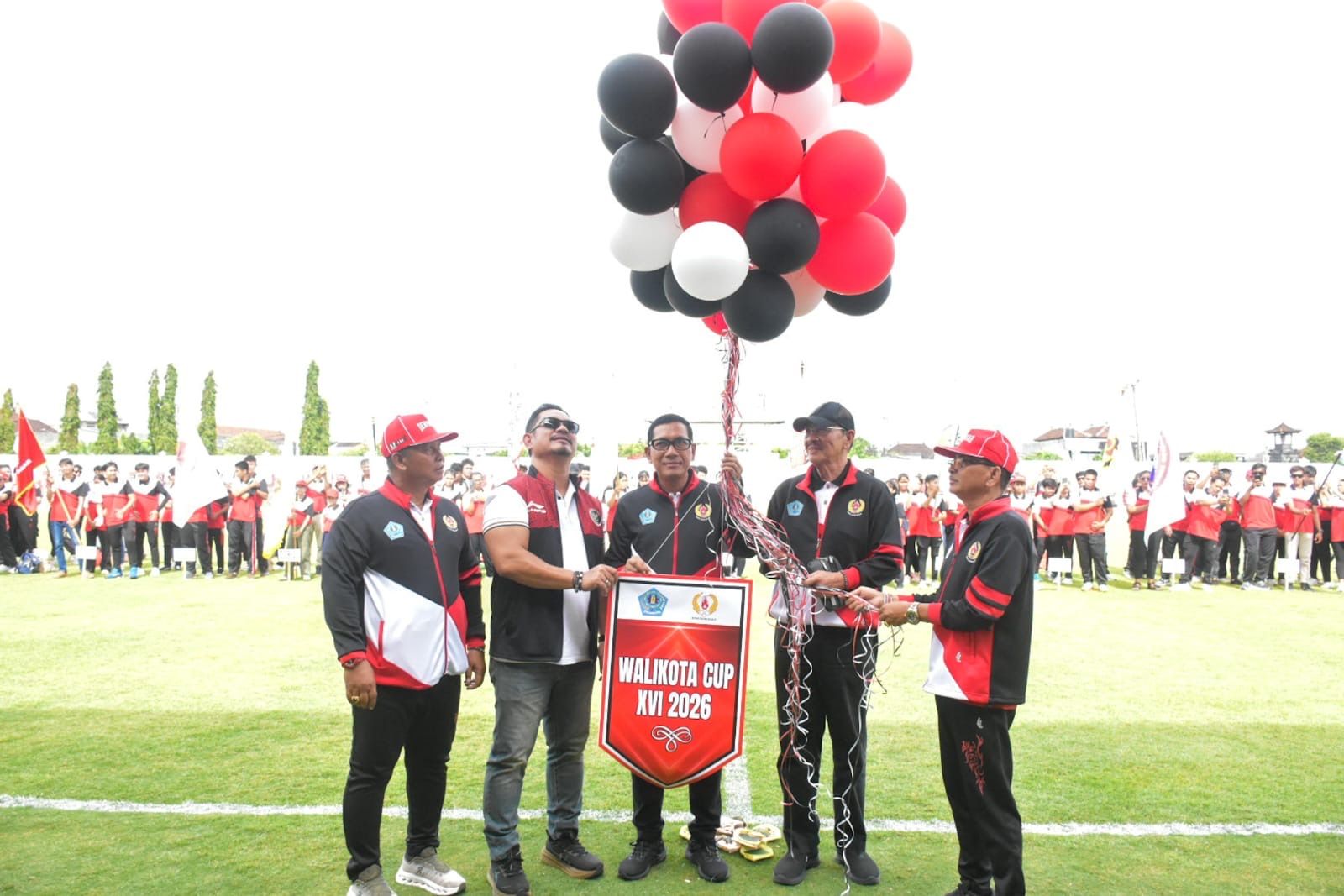 Balon Tri Datu Mengudara, Walikota Cup XVI 2026 Resmi Dimulai